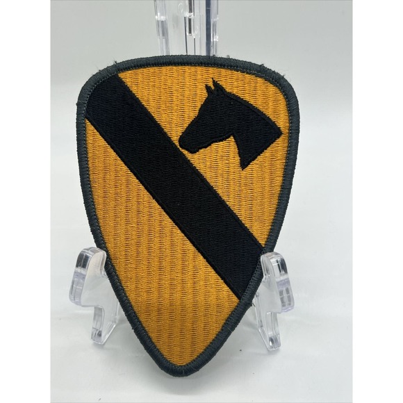 1st Cavalry Division U.S. Army Patch Hook and loop - Picture 1 of 2